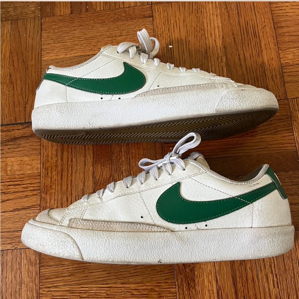 Green low Nike Brazers